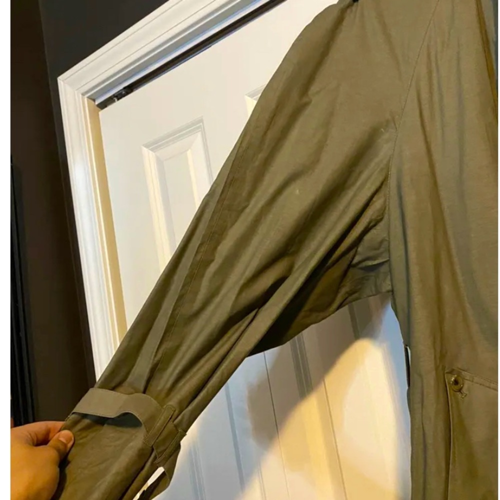 Coats - Picture 7 of 10